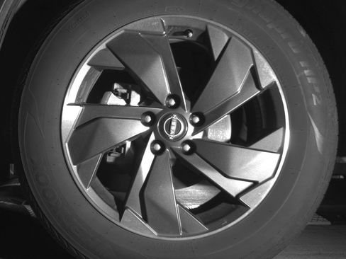 Used 2025 Nissan Rogue SV AWD/4WD image 12