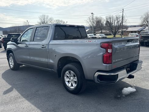Used 2021 Chevrolet Silverado 1500 LT image 6