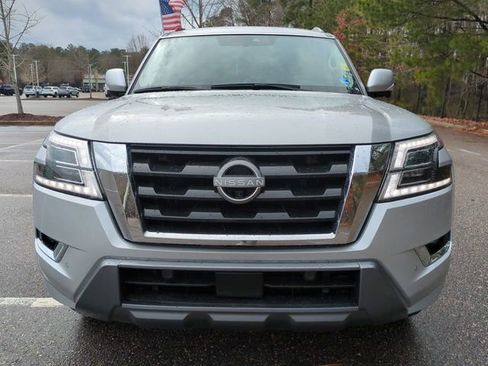 Used 2024 Nissan Armada SL w/ Captain's Chairs Package image 9