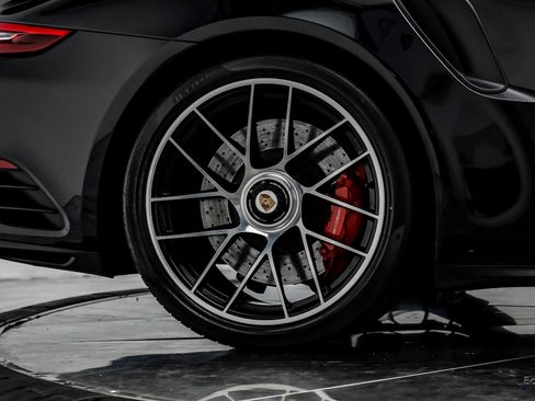 Used 2019 Porsche 911 Turbo image 83