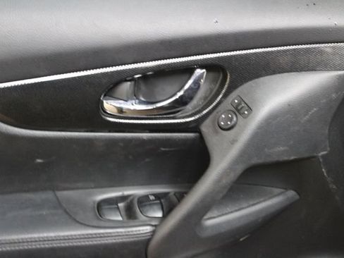 Used 2016 Nissan Rogue SL AWD/4WD image 12