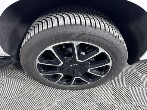 Used 2022 Chevrolet Tahoe RST w/ Sport Performance Package image 12