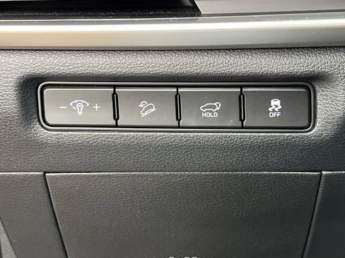 Certified 2025 Kia Telluride S image 33