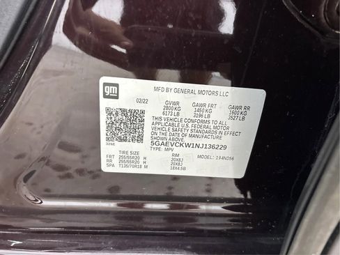 Used 2022 Buick Enclave Avenir w/ Avenir Technology Package AWD/4WD image 30