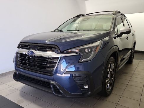 Used 2023 Subaru Ascent Limited w/ Technology Package image 2