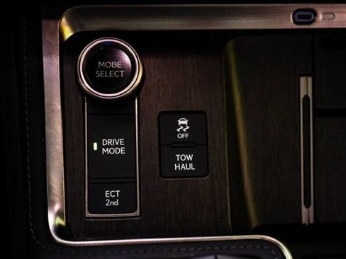 Used 2025 Lexus GX 550 AWD/4WD image 40