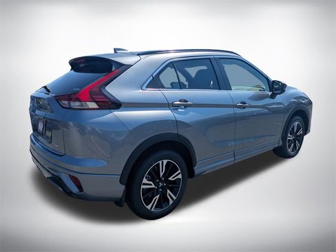 New 2025 Mitsubishi Eclipse Cross SEL image 3