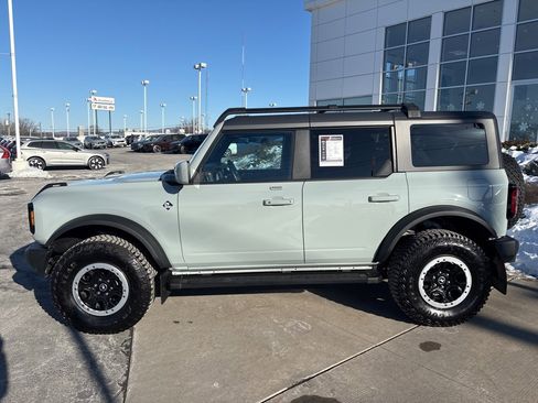 Used 2023 Ford Bronco Outer Banks w/ Sasquatch Package image 9