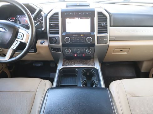 Used 2019 Ford F450 Lariat w/ Lariat Ultimate Package AWD/4WD image 32