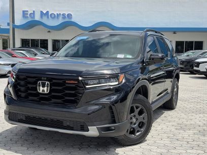 Used 2025 Honda Pilot TrailSport