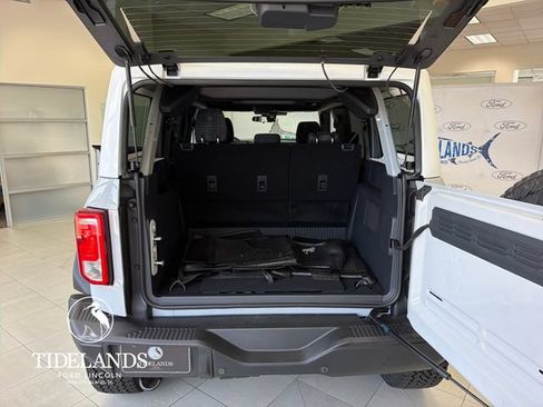 New 2026 Ford Bronco Heritage Edition AWD/4WD image 12
