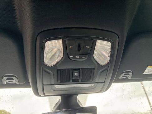 Used 2021 RAM 1500 Big Horn image 17