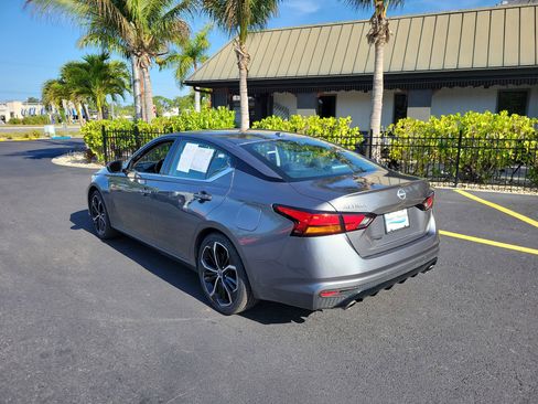 Used 2024 Nissan Altima 2.5 SR FWD image 7