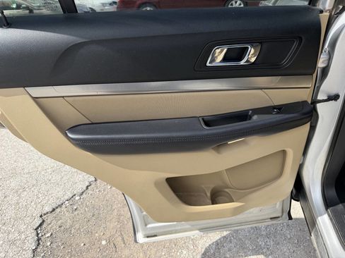 Used 2017 Ford Explorer 4WD image 16