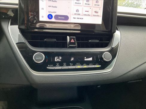 Used 2024 Toyota Corolla LE FWD image 15