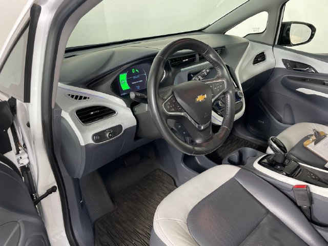 Used 2017 Chevrolet Bolt Premier w/ Driver Confidence II Package FWD image 3
