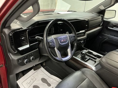 Used 2023 GMC Sierra 1500 SLT w/ SLT Convenience Package AWD/4WD image 10