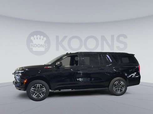 New 2026 Chevrolet Suburban Z71 w/ Z71 Off-Road Package AWD/4WD image 7