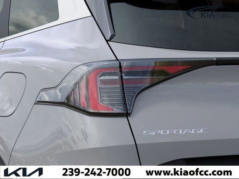 New 2026 Kia Sportage AWD Hybrid image 11