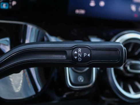 Used 2025 Mercedes-Benz GLA 250 image 19