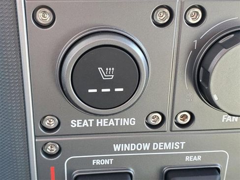 New 2025 INEOS Grenadier Fieldmaster Edition image 15