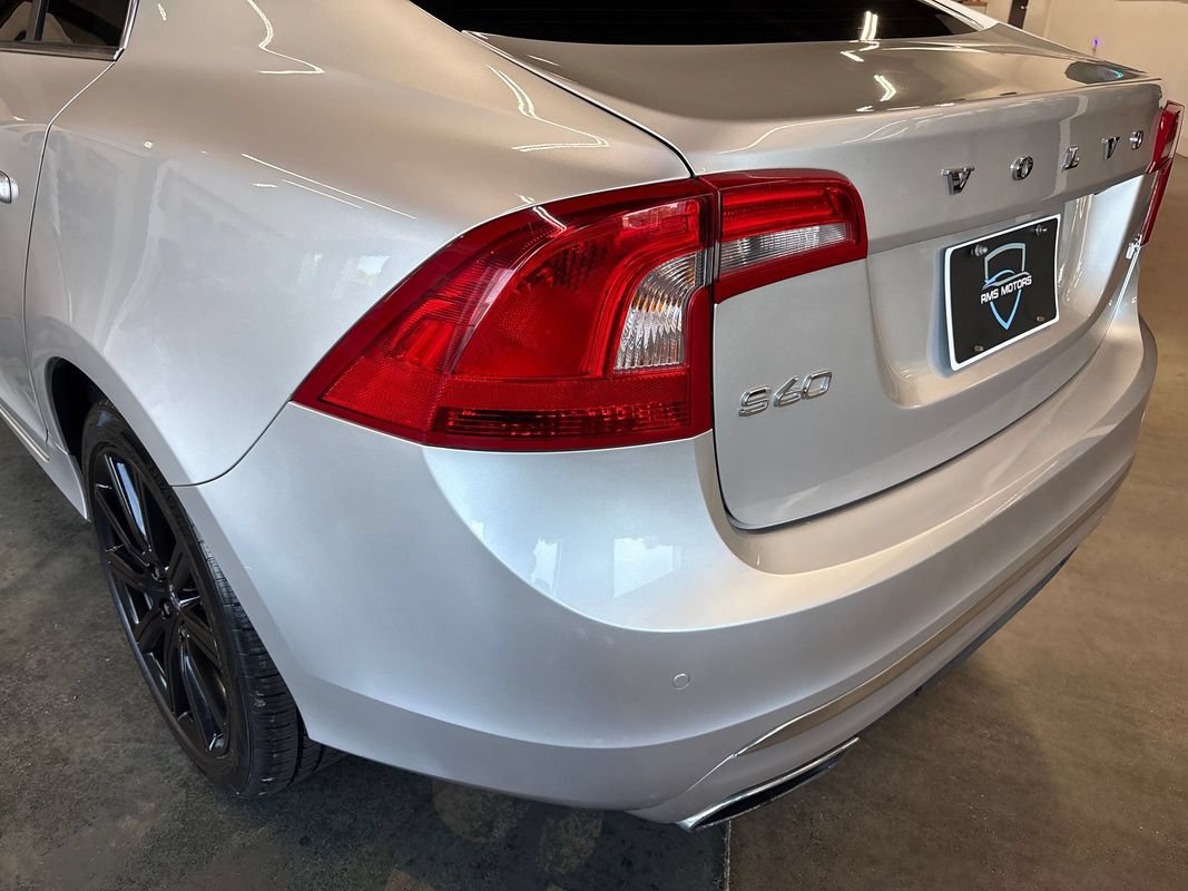 Used 2017 Volvo S60 T5 Inscription FWD image 23