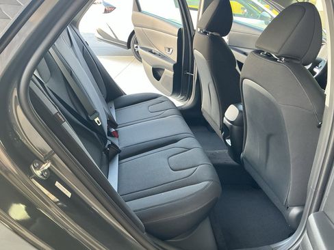 New 2026 Hyundai Elantra SE FWD image 16