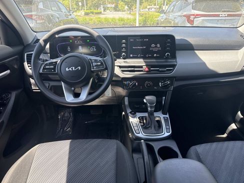 Used 2026 Kia Seltos LX AWD/4WD image 14