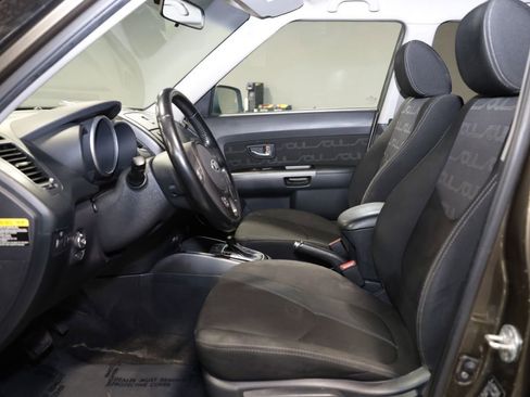 Used 2013 Kia Soul + w/ Audio Pkg image 12