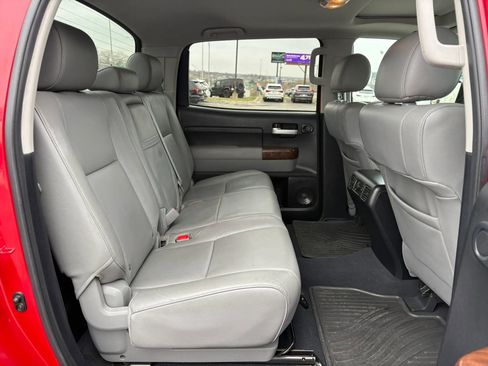 Used 2012 Toyota Tundra Limited w/ Memory Pkg image 16