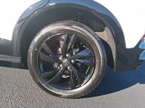 Used 2024 Buick Encore GX Sport Touring image 8