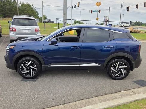 Used 2025 Nissan Kicks SV FWD image 4