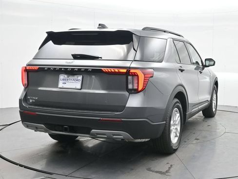 New 2026 Ford Explorer Active w/ Active Comfort Package RWD image 8