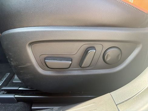 Used 2025 MAZDA CX-50 2.5 Turbo w/ Premium Plus Pkg image 11