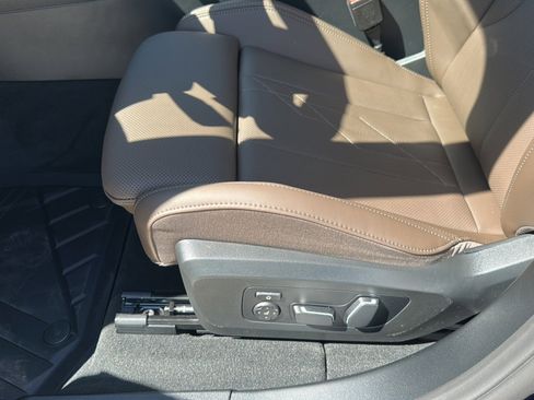 New 2026 BMW X3 xDrive30 w/ Premium Package image 12