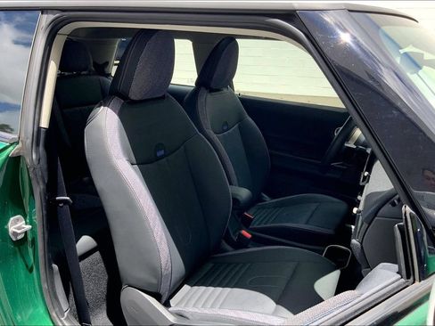 Used 2025 MINI Cooper S FWD image 8