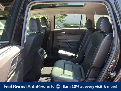 Certified 2023 Volkswagen Atlas SEL AWD/4WD image 15