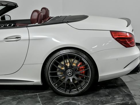 Used 2018 Mercedes-Benz SL 63 AMG image 9