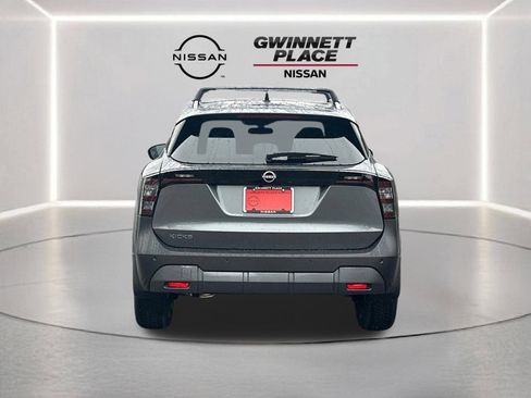 New 2026 Nissan Kicks SR w/ Cold Weather Package FWD image 6