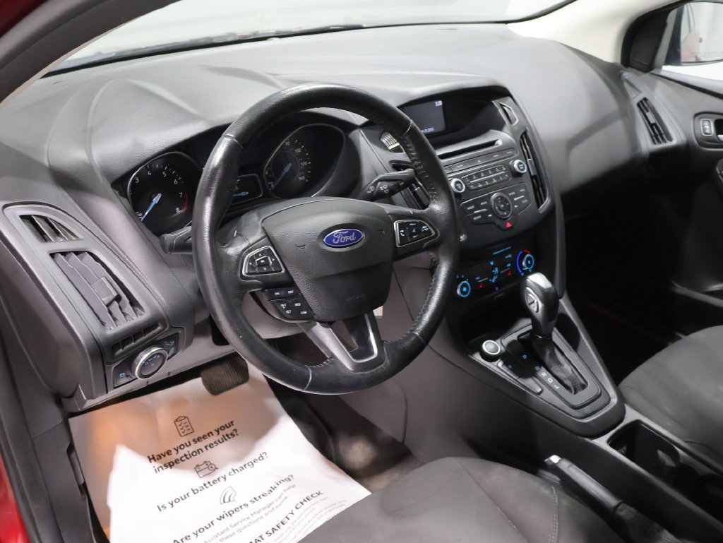 Used 2015 Ford Focus SE w/ SE Cold Weather Package FWD image 25