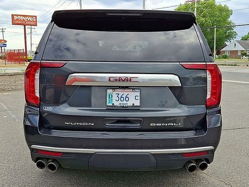 Used 2021 GMC Yukon Denali w/ Denali Ultimate Package AWD/4WD image 11