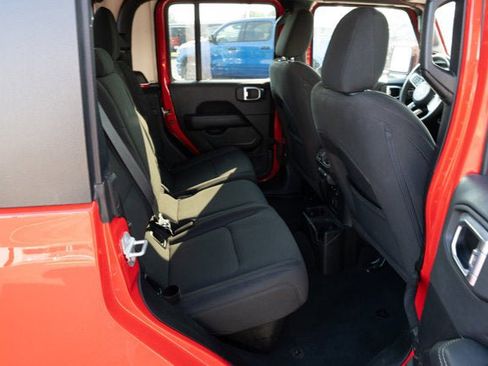 Certified 2023 Jeep Gladiator Overland image 35