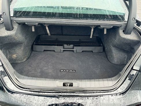 Used 2023 Nissan Maxima SR w/ Sport Mat Group FWD image 25