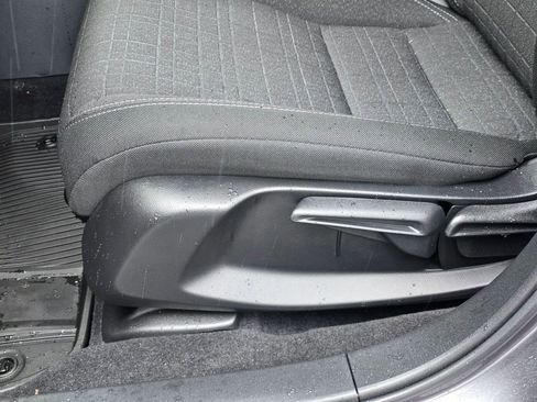 Certified 2024 Honda HR-V LX image 13