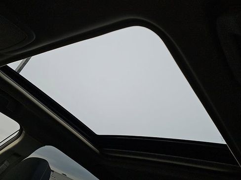 Used 2019 Subaru Forester Premium image 15