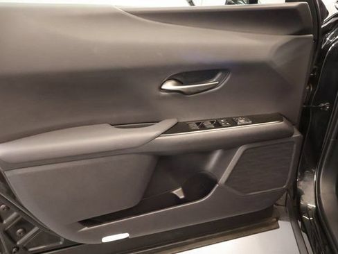 Used 2024 Lexus UX 250h FWD image 10