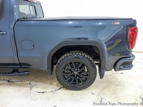 Used 2020 GMC Sierra 1500 Elevation w/ Elevation Value Package AWD/4WD image 12