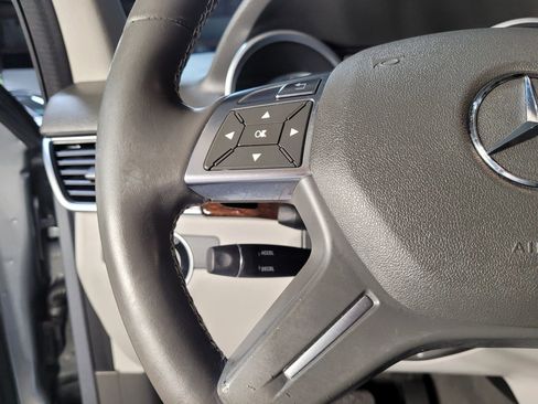 Used 2014 Mercedes-Benz ML 350 2WD w/ Premium 1 Package image 25