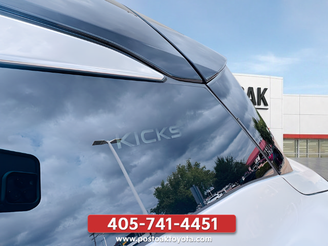 Used 2026 Nissan Kicks SR FWD image 39