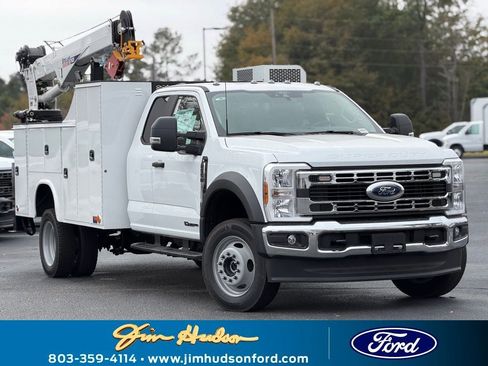 New 2026 Ford F550 4x4 Supercab Super Duty image 2